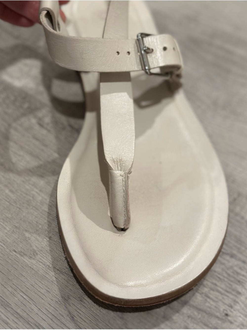 Golo Leather Modern Roman Sandals Cream Ivory Buckle Flat Sandals Size 7.5 - Picture 4 of 10